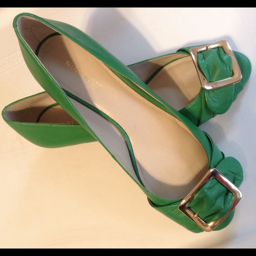 Nine West Peep Toe size 8.5